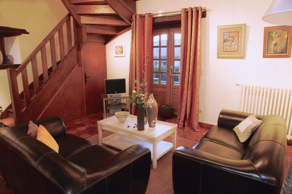 La Belle Epoque Bed & Breakfast Sansac-de-Marmiesse Ruang foto